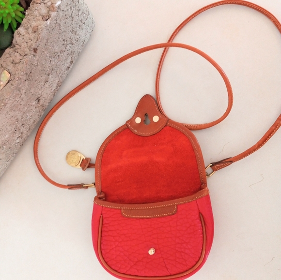 DOONEY & BOURKE Cavalry Collection Red Crossbody - Picture 4 of 8